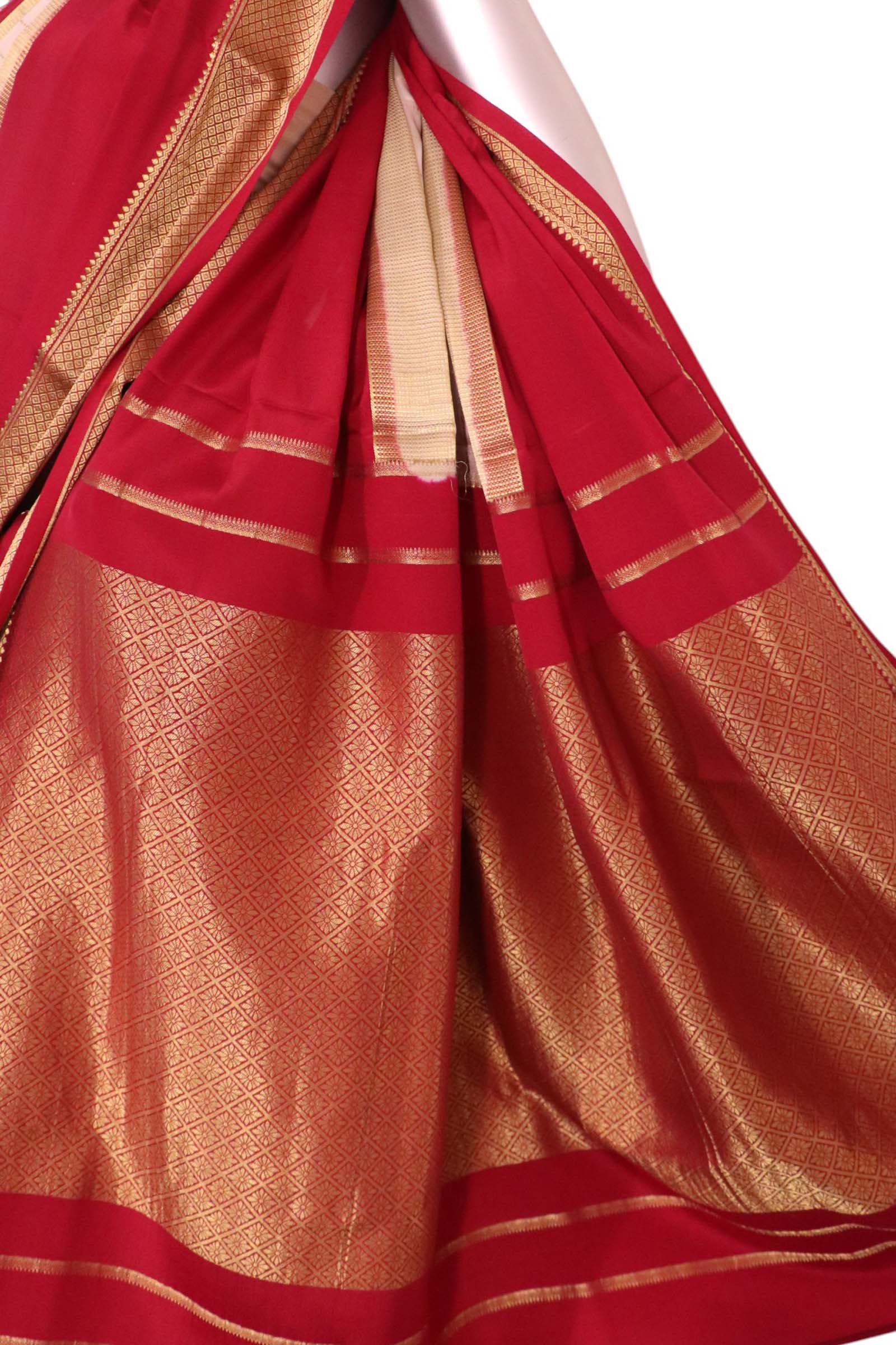 Pure Mysore Crepe Silk Saree AL212201